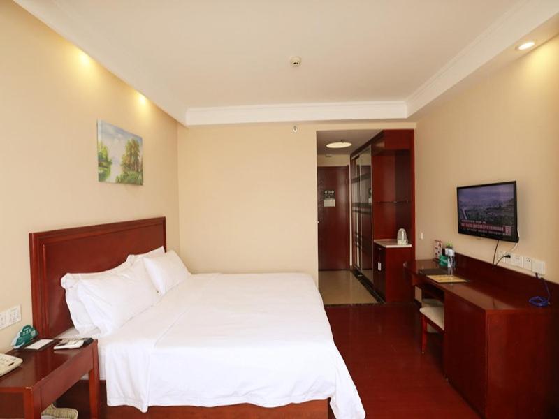 Greentree Inn Hainan Haikou East Train Station East Fengxiang Road Business Hotel Zewnętrze zdjęcie