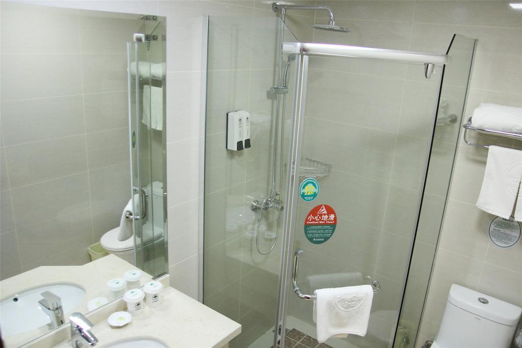 Greentree Inn Hainan Haikou East Train Station East Fengxiang Road Business Hotel Zewnętrze zdjęcie
