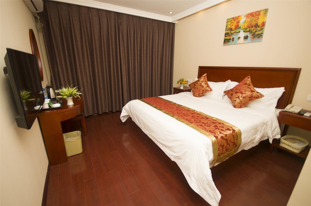 Greentree Inn Hainan Haikou East Train Station East Fengxiang Road Business Hotel Zewnętrze zdjęcie
